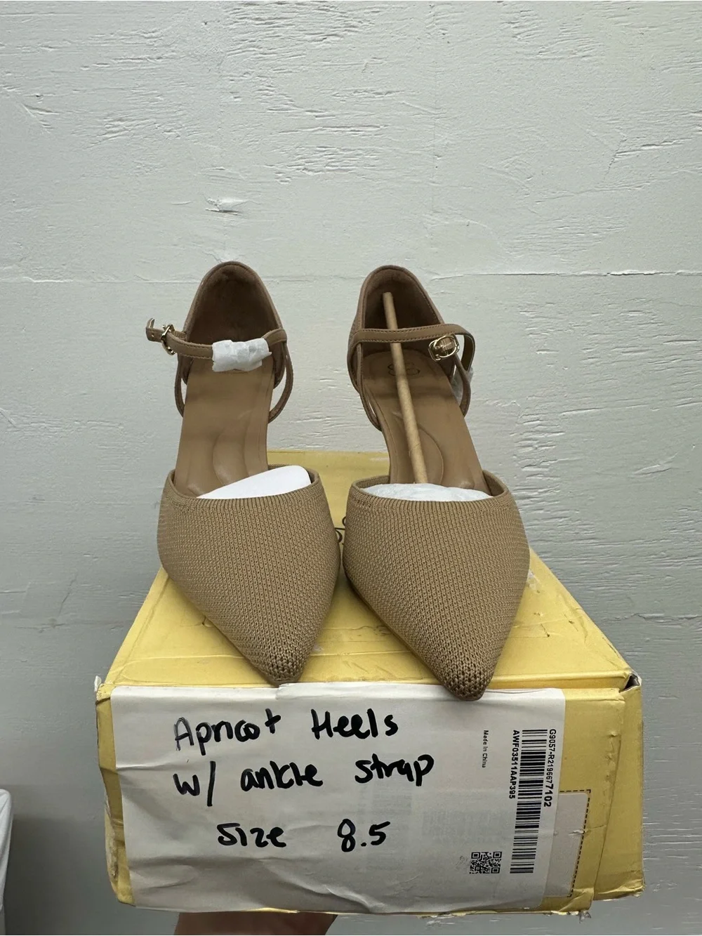 Cosy island Apricot heels with ankle strap
